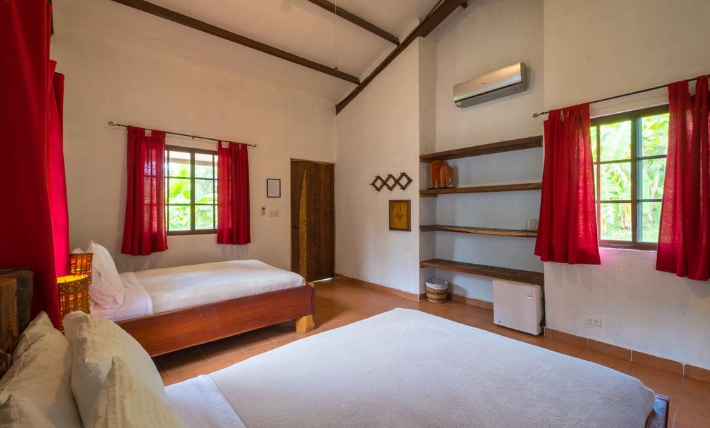Istmo Beach And Jungle Bungalows San Carlos Exterior photo